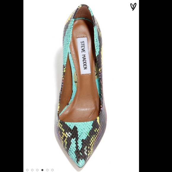 Steve Madden Proto Multi Snake Pointed Pumps - Picture 3 of 10